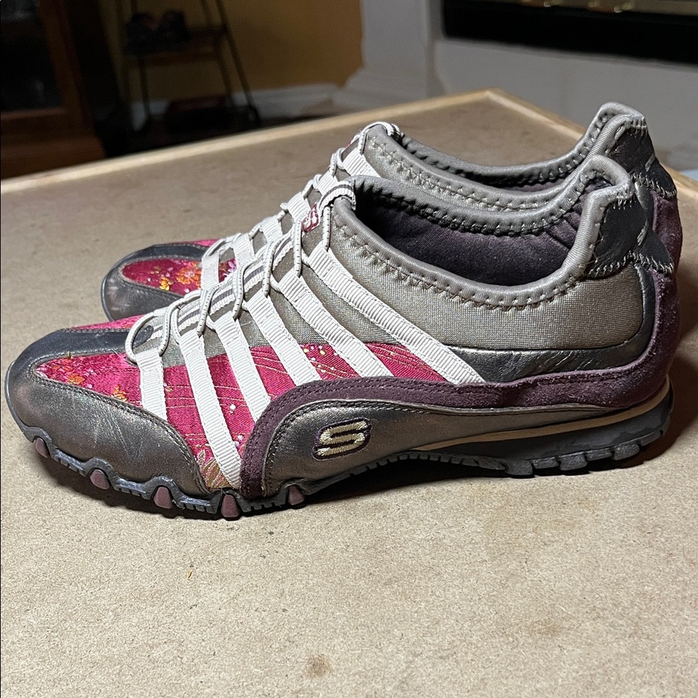 Skechers Women's Burgundy, Bronze, and Tan Slip-on Sneakers. Size 7.